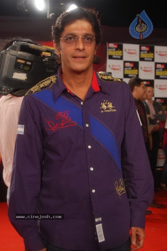 Top Celebs at Radio Mirchi Awards - 109 / 125 photos