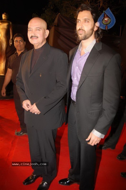 Top Celebs at Radio Mirchi Awards - 115 / 125 photos