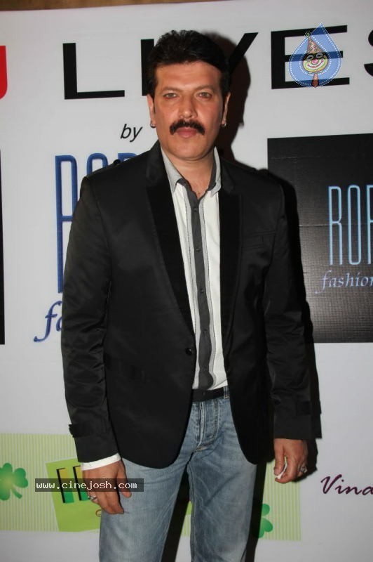 Tribute Party to The King of POP - 33 / 39 photos