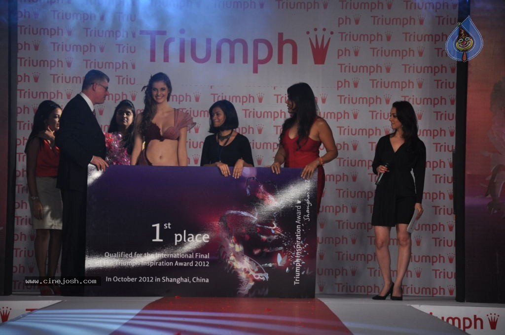 Triumph Lingerie Hot Fashion Show - 22 / 42 photos