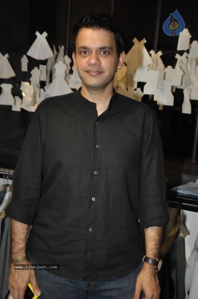 Troy Costa Store Launch - 13 / 23 photos