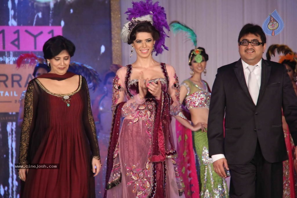 Trrain Retail Awards 2011 Fashion Show - 2 / 51 photos