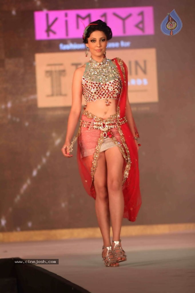 Trrain Retail Awards 2011 Fashion Show - 51 / 51 photos