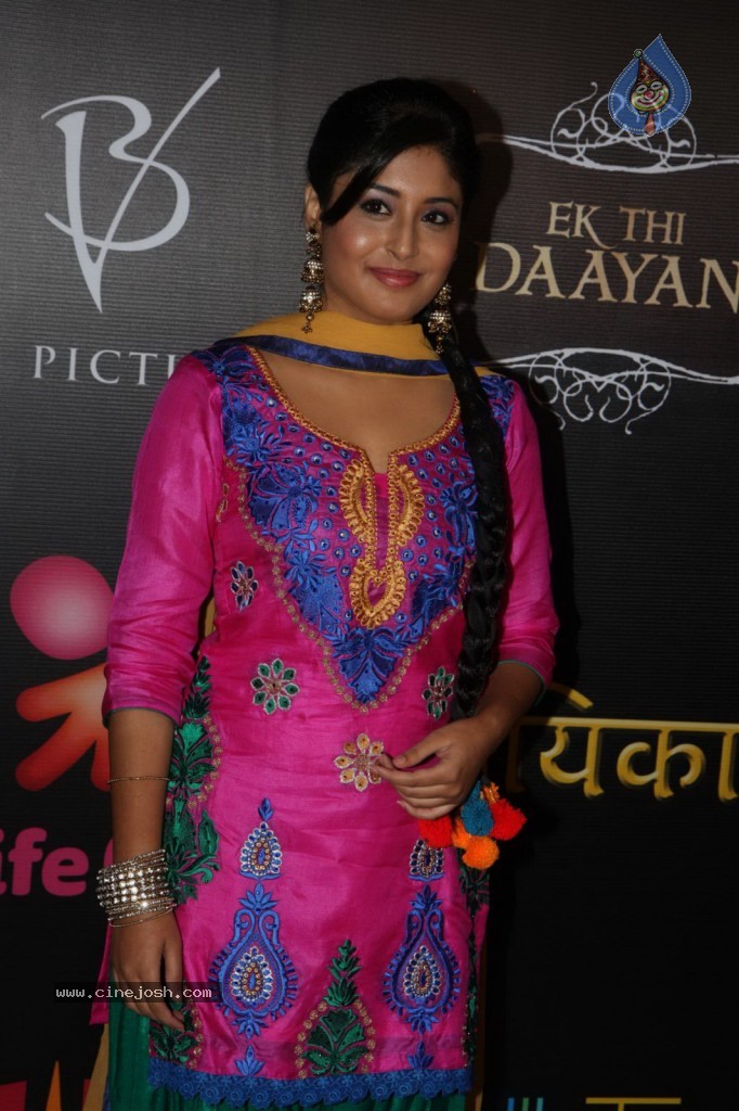 TV Celebs at Ek Thhi Naayka Launch - 46 / 67 photos