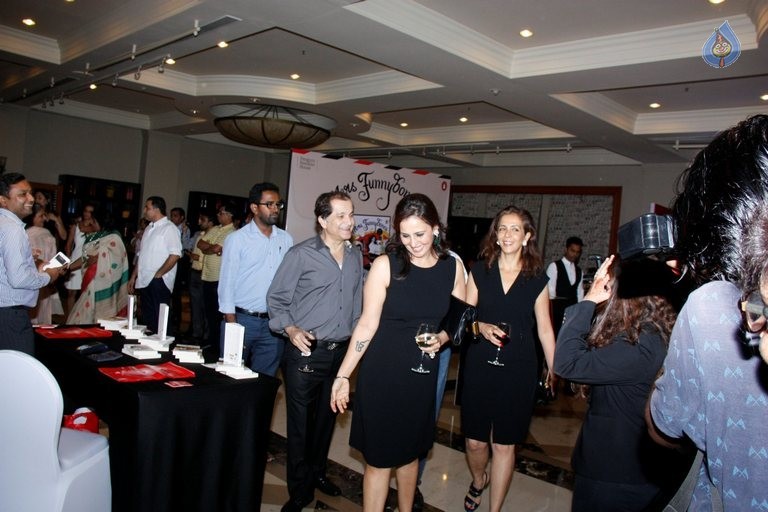 Twinkle Khanna Mrs Funnybones Book Launch - 40 / 42 photos