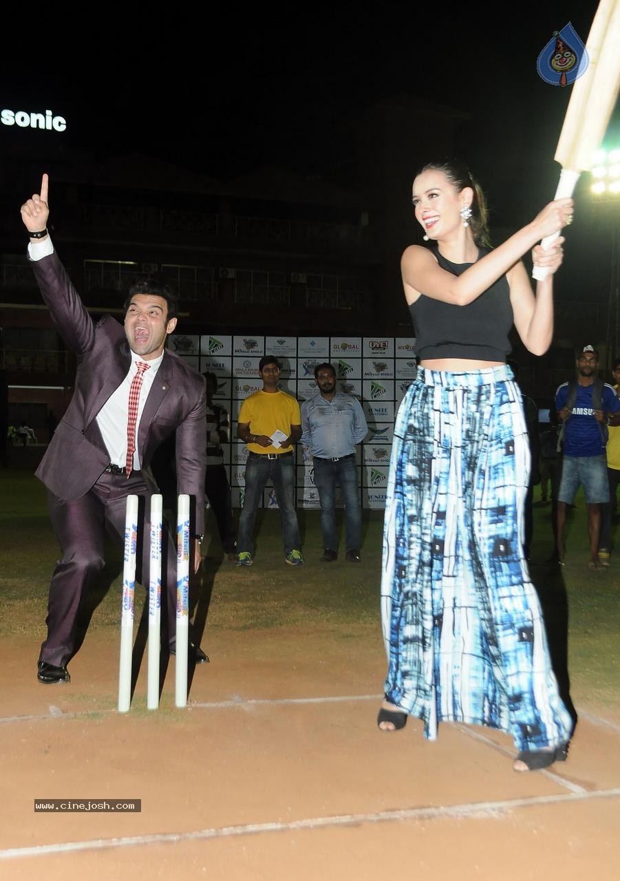 Twister Mitsui Shoji T 20 League Season 5 - 11 / 40 photos