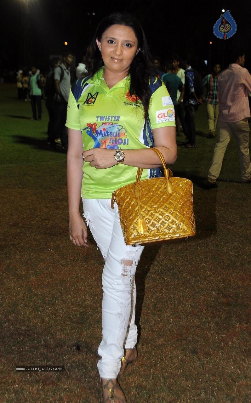 Twister Mitsui Shoji T 20 League Season 5 - 21 / 40 photos