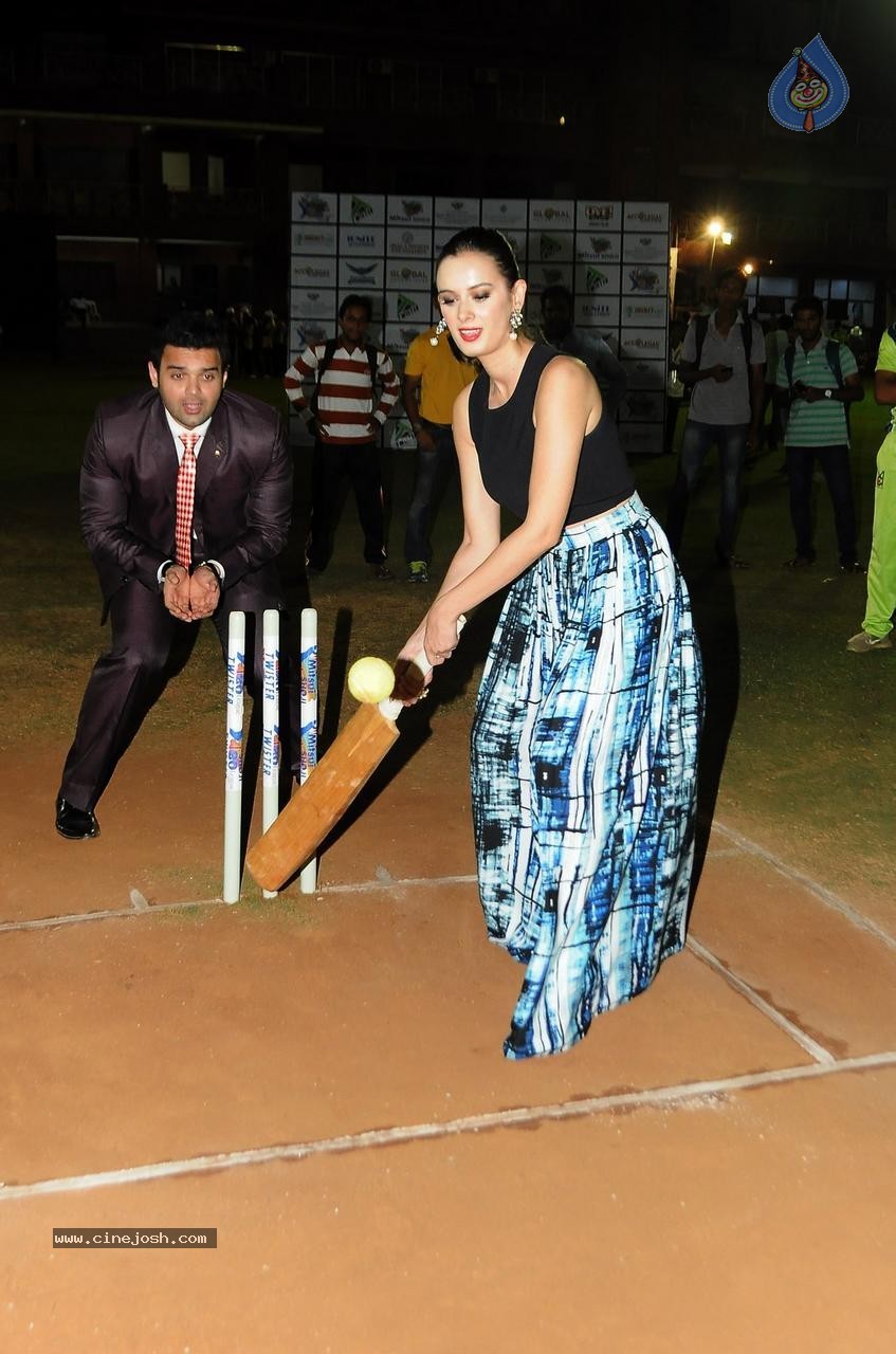 Twister Mitsui Shoji T 20 League Season 5 - 29 / 40 photos