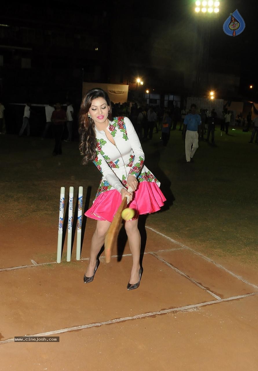 Twister Mitsui Shoji T 20 League Season 5 - 30 / 40 photos