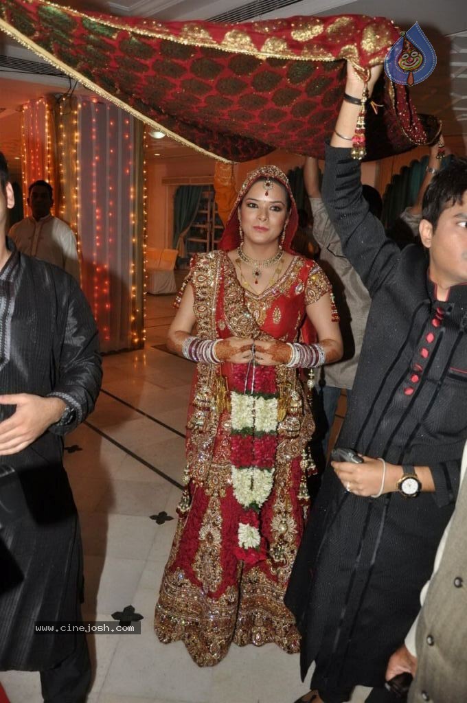 Udita Goswami & Mohit Suri Wedding Ceremony - 16 / 81 photos