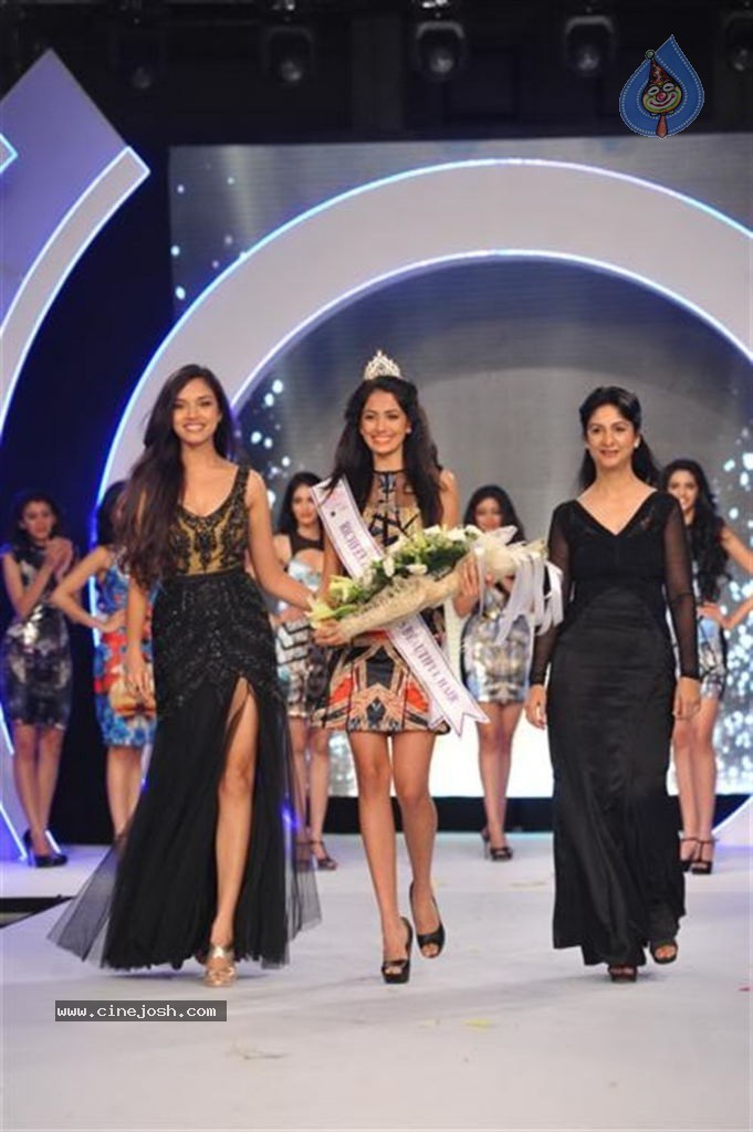 Unveiling of Miss India 2014 Crown - 32 / 65 photos