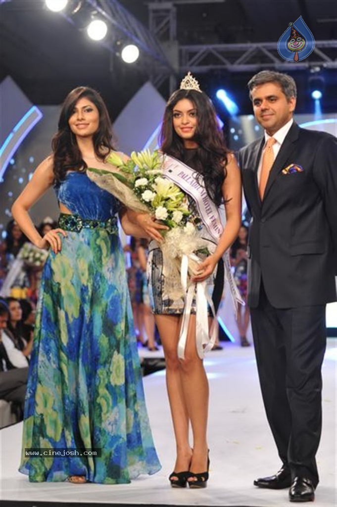 Unveiling of Miss India 2014 Crown - 41 / 65 photos