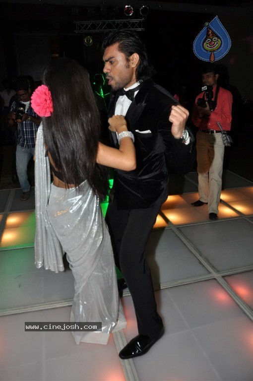 UTTARAN Serial 1000 Episodes Completion Party - 17 / 71 photos