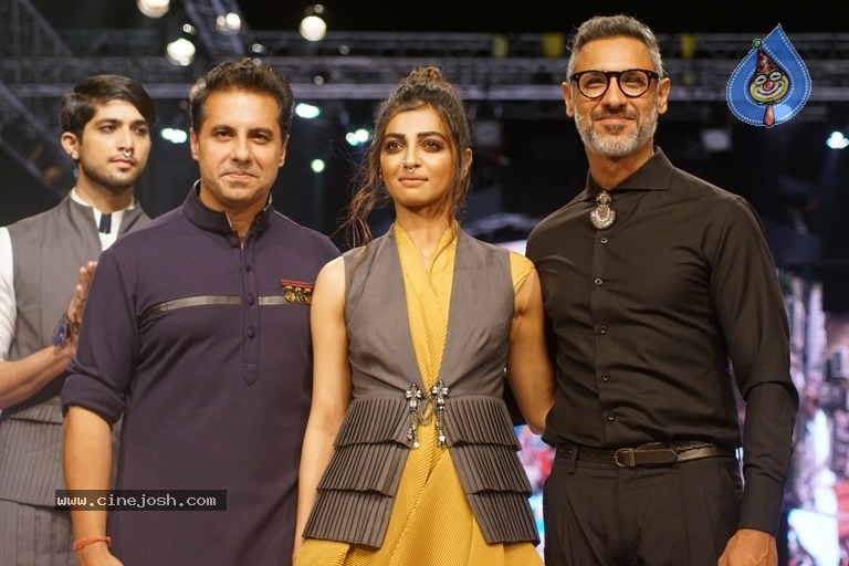 Van Heusen GQ Fashion Nights 2017 - 27 / 52 photos