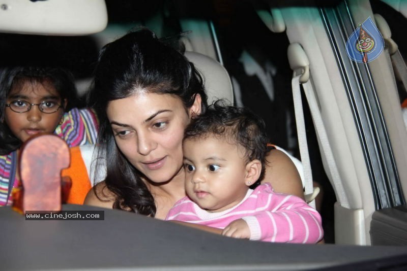 Vero Moda Fashion Show at Race Course Club - 19 / 66 photos