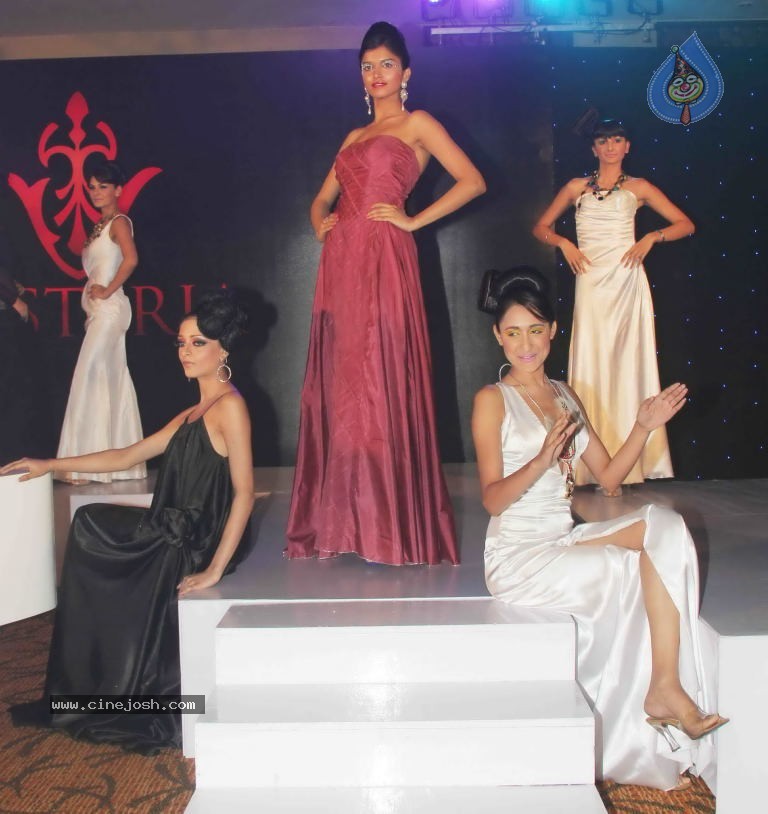 Vesteria High End Decor Showroom Launch - 25 / 67 photos