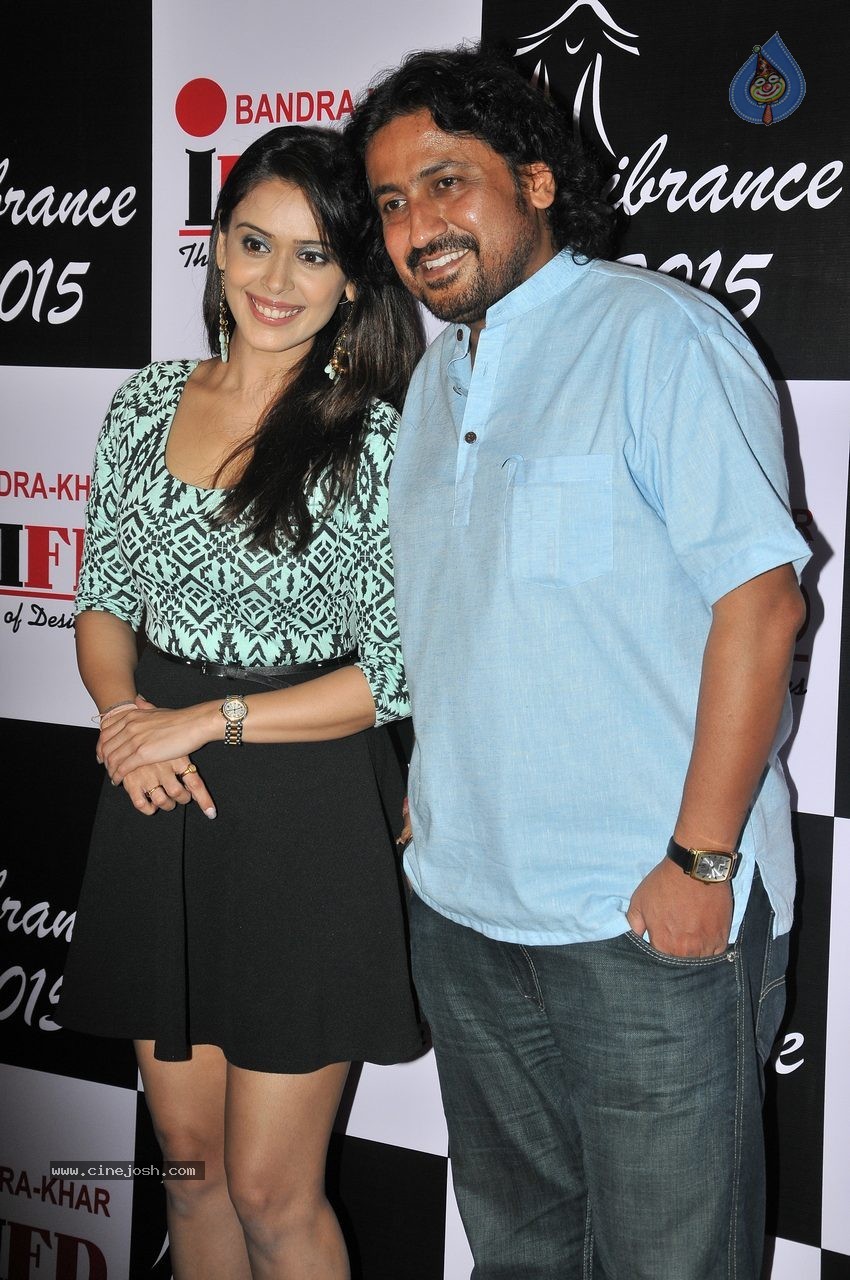 Vibrance 2015 Fashion Show - 32 / 62 photos