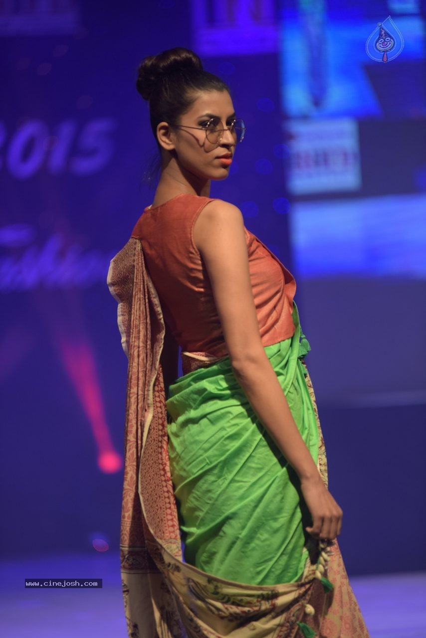 Vibrance 2015 Fashion Show - 52 / 62 photos