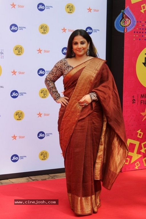 Vidya Balan at Jio Mami Film Mela Photos - 5 / 14 photos