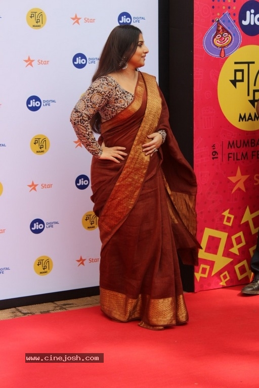 Vidya Balan at Jio Mami Film Mela Photos - 14 / 14 photos