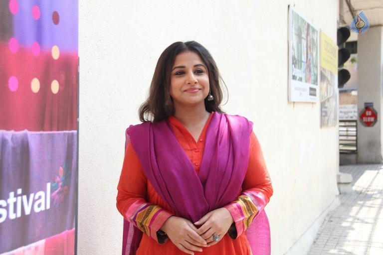 Vidya Balan at MAMI Film Festival  - 7 / 12 photos