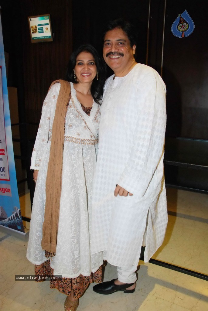 Vidya Balan at Tera Bayaan Ghalib Album Launch - 7 / 48 photos