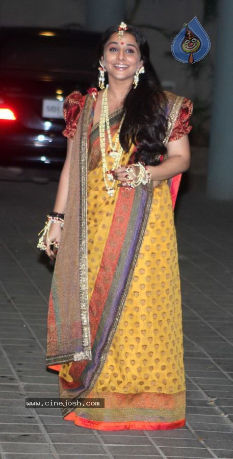 Vidya Balan Mehendi Ceremony - 9 / 20 photos