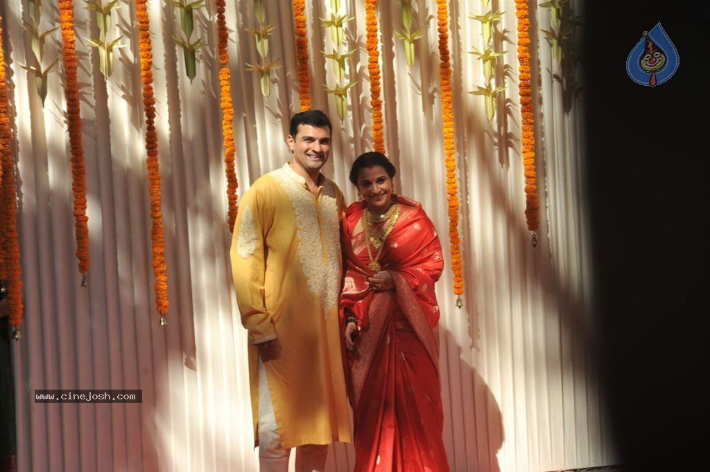 Vidya Balan Wedding Ceremony - 35 / 83 photos