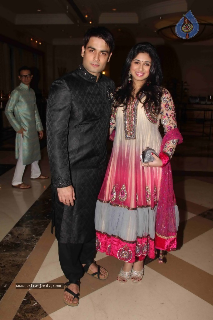 Vijay Kalanatri Son Sangeet Ceremony - 87 / 98 photos