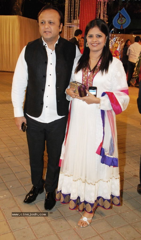 Vikaas Kalantri and Priyanka Chibber Wedding Reception - 42 / 148 photos