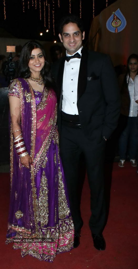 Vikaas Kalantri and Priyanka Chibber Wedding Reception - 47 / 148 photos