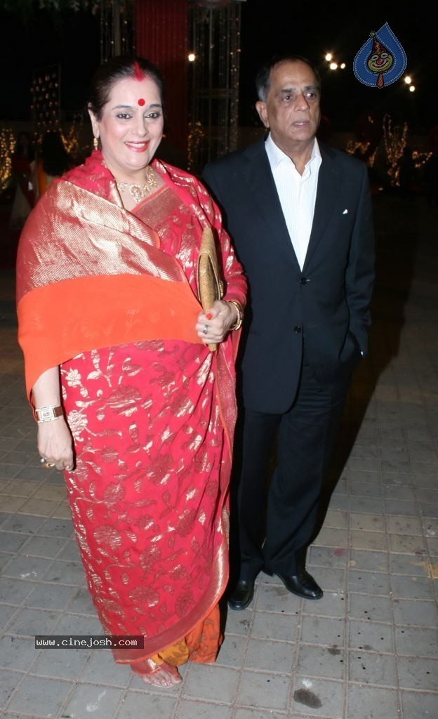 Vikaas Kalantri and Priyanka Chibber Wedding Reception - 112 / 148 photos