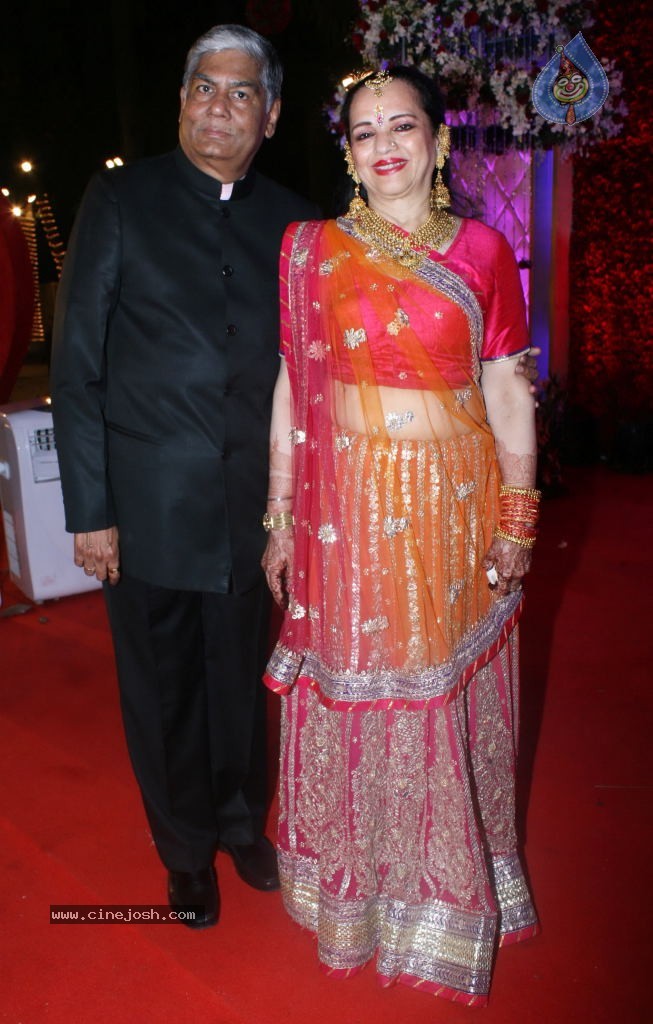 Vikaas Kalantri and Priyanka Chibber Wedding Reception - 115 / 148 photos