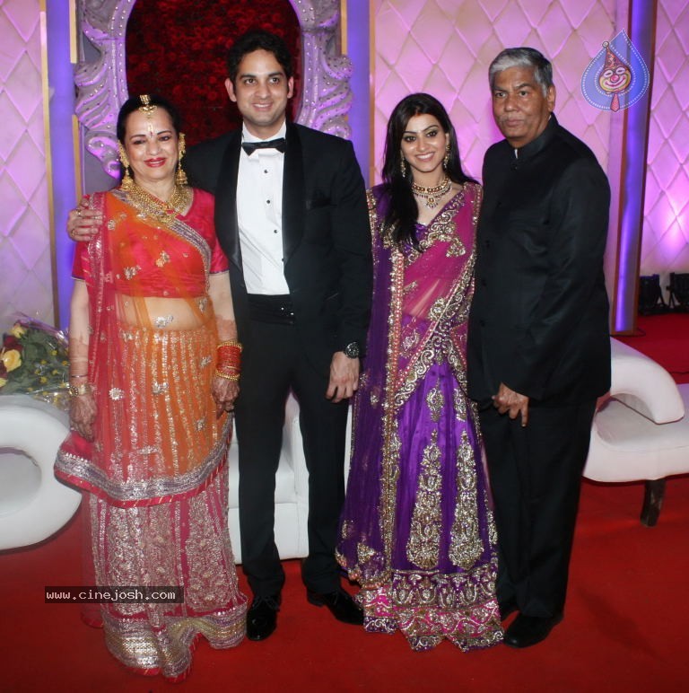 Vikaas Kalantri and Priyanka Chibber Wedding Reception - 123 / 148 photos