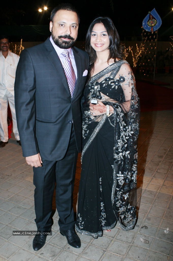 Vikaas Kalantri and Priyanka Chibber Wedding Reception - 131 / 148 photos