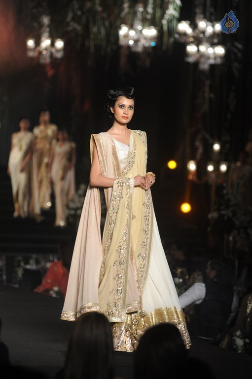 Vikram Phadnis 25 years Completion Fashion Show - 65 / 91 photos