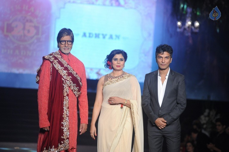 Vikram Phadnis 25 years Completion Fashion Show - 71 / 91 photos