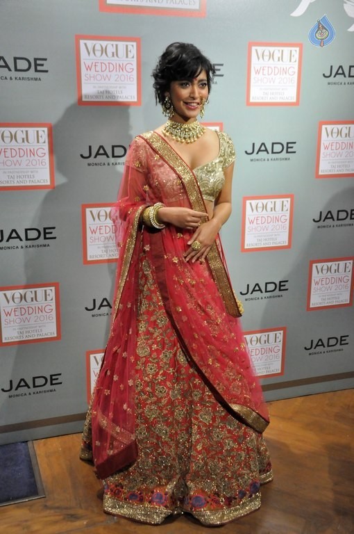 Vogue Wedding Show 2016 Prelude with Sayani Gupta - 40 / 42 photos