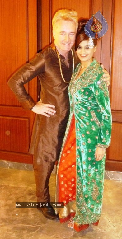 Wedding Electric Blues Event - 6 / 24 photos