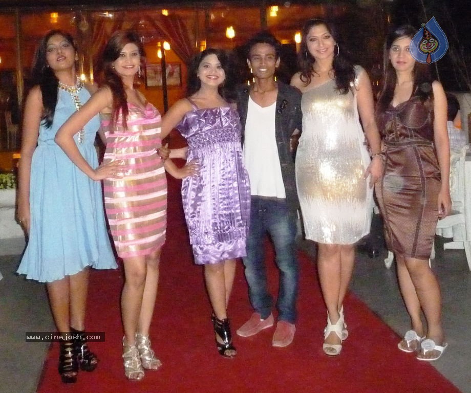 Wedding Electric Blues Event - 10 / 24 photos