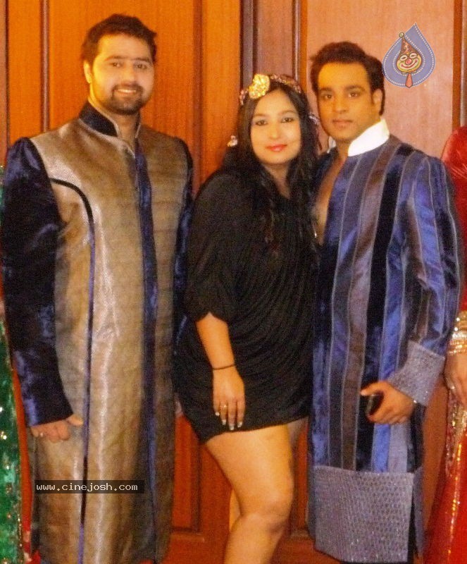 Wedding Electric Blues Event - 13 / 24 photos