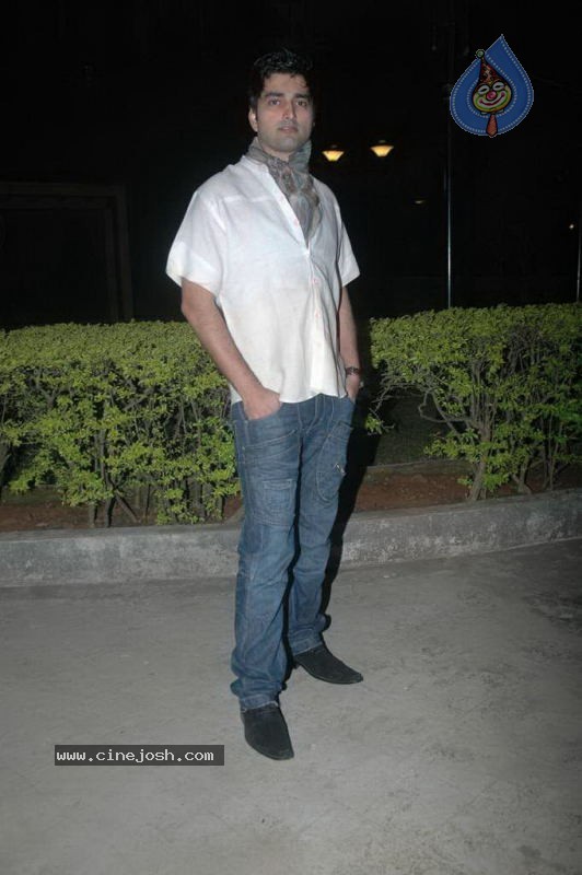 Wine Viva Fashion Show 2011 - 15 / 101 photos