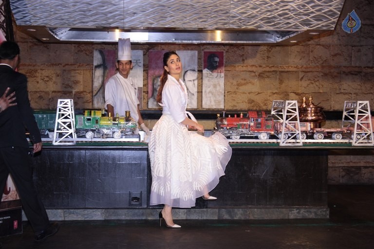 Womens Day Celebration with Ki and Ka Team - 3 / 63 photos