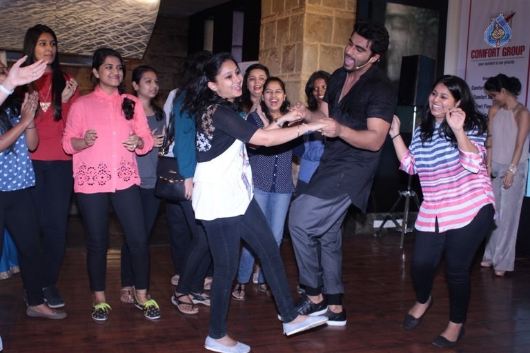 Womens Day Celebration with Ki and Ka Team - 30 / 63 photos