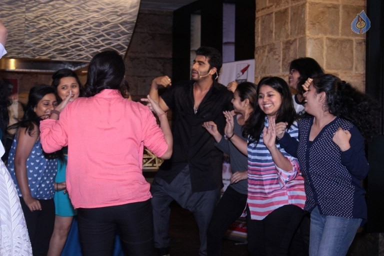 Womens Day Celebration with Ki and Ka Team - 40 / 63 photos