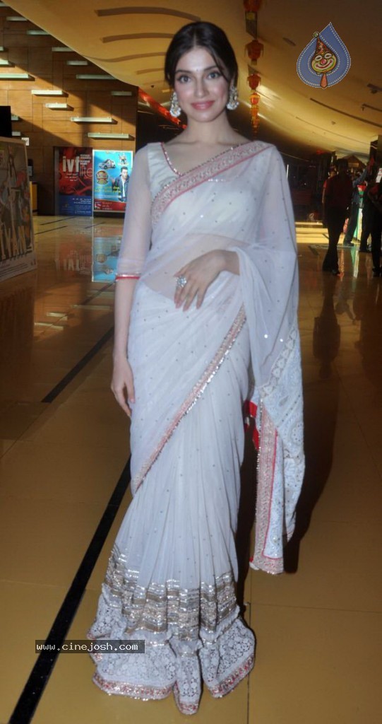 Yaariyan 1st Look Launch Event - 13 / 54 photos