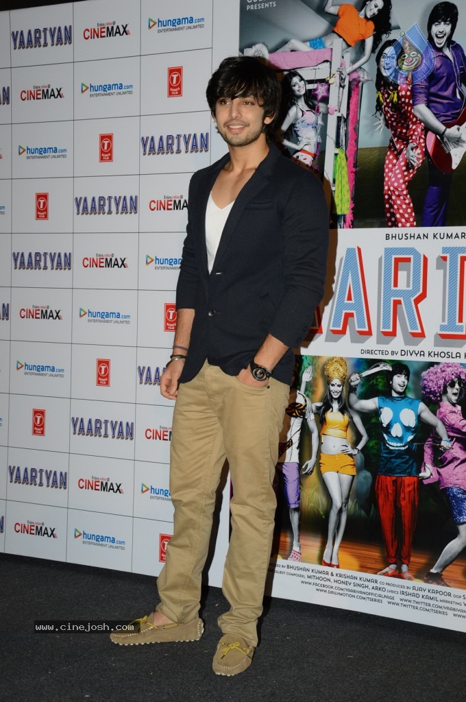 Yaariyan 1st Look Launch Event - 32 / 54 photos