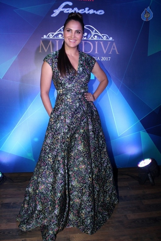 Yamaha Fascino Miss Diva Miss Universe India 2017 - 4 / 21 photos