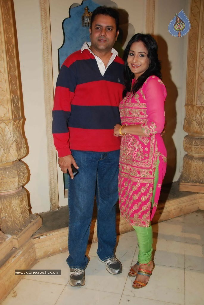 Yeh Rishta Kya Kehlata Hai 3 Years Completion Party - 4 / 37 photos