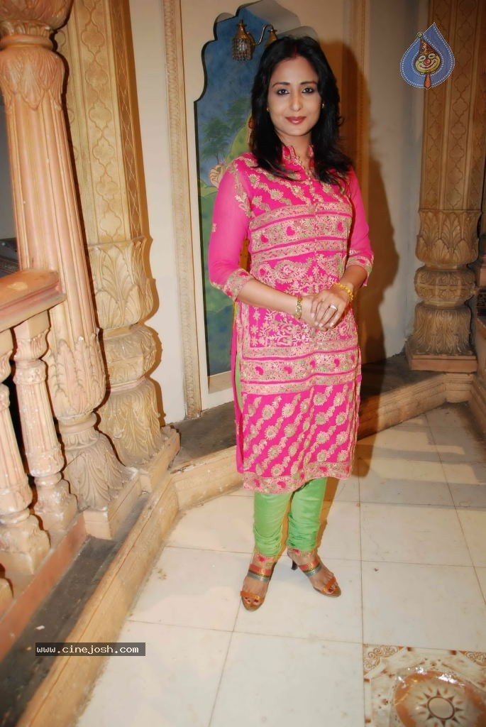 Yeh Rishta Kya Kehlata Hai 3 Years Completion Party - 26 / 37 photos